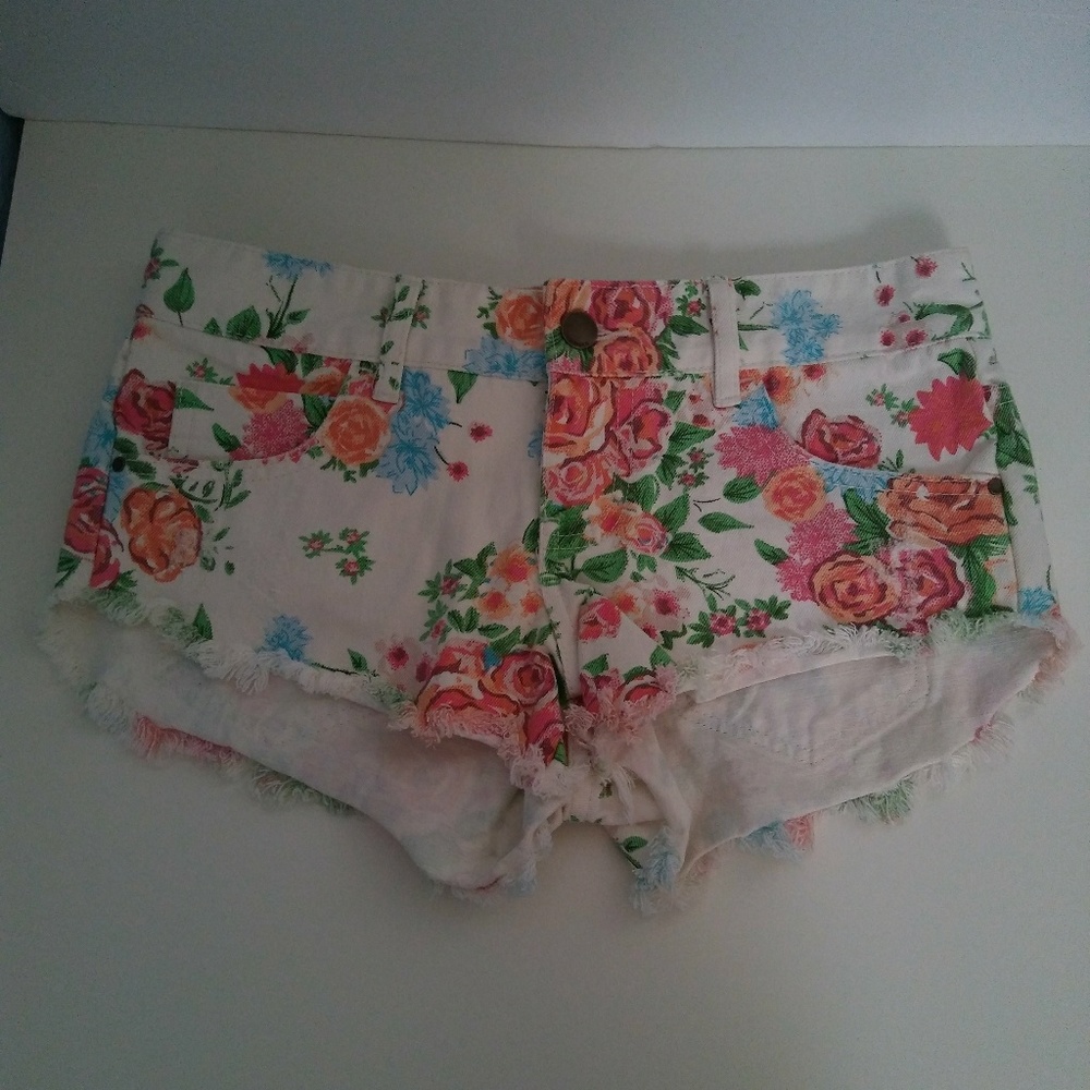 Billabong 100% Cotton Floral Shorts With Fringe